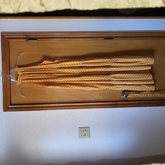 SHEIN yellow sleeveless polka dot maxi dress - Picture 3 of 10